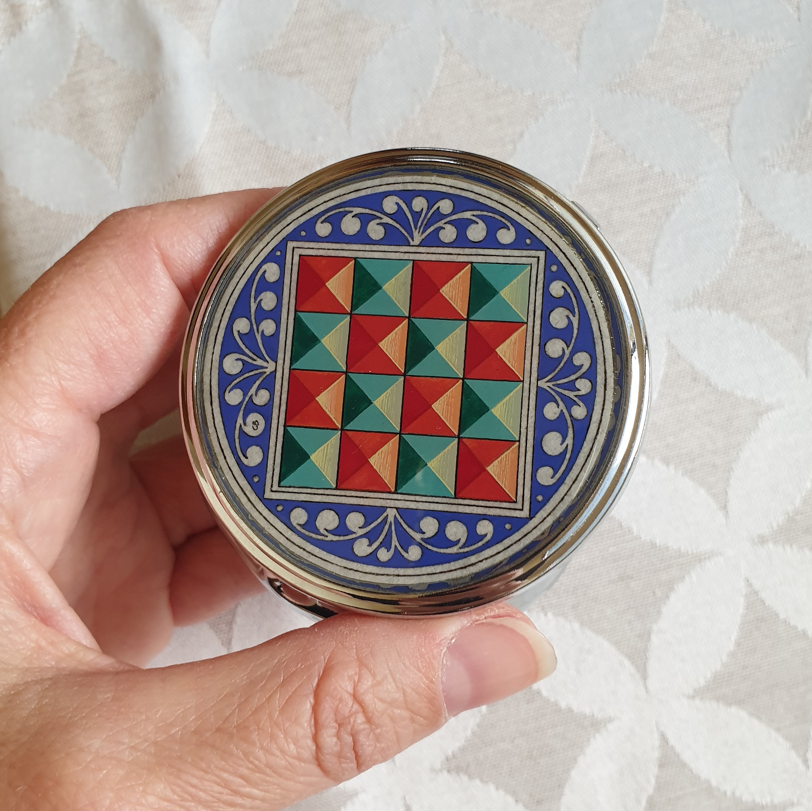 Bo&icirc;te pilulier enluminure Florence